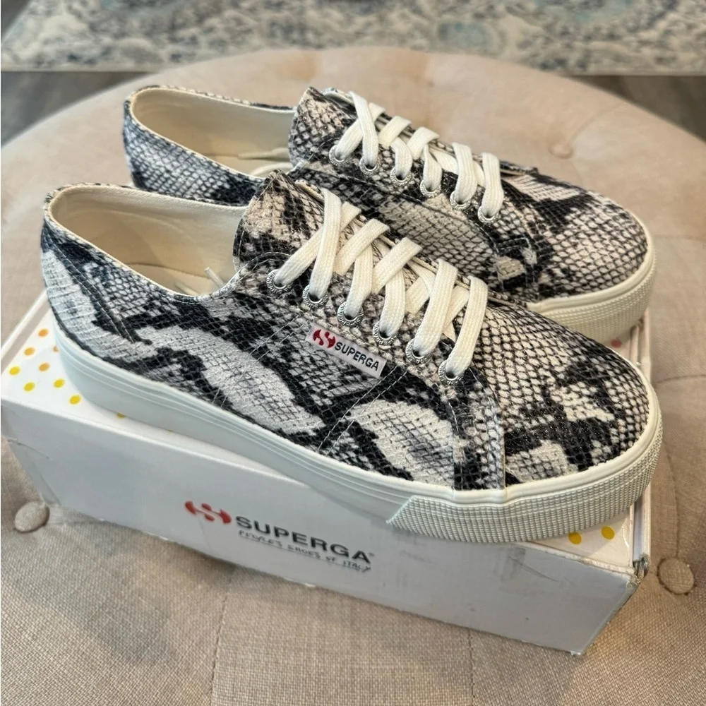 Superga Pufan Platform Sneaker (EUC)